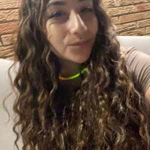 Meet your Posher, Fatima